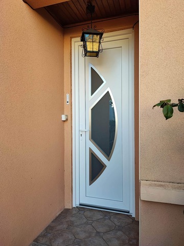 Porte d’entrée sur mesure alu ou PVC à Béziers